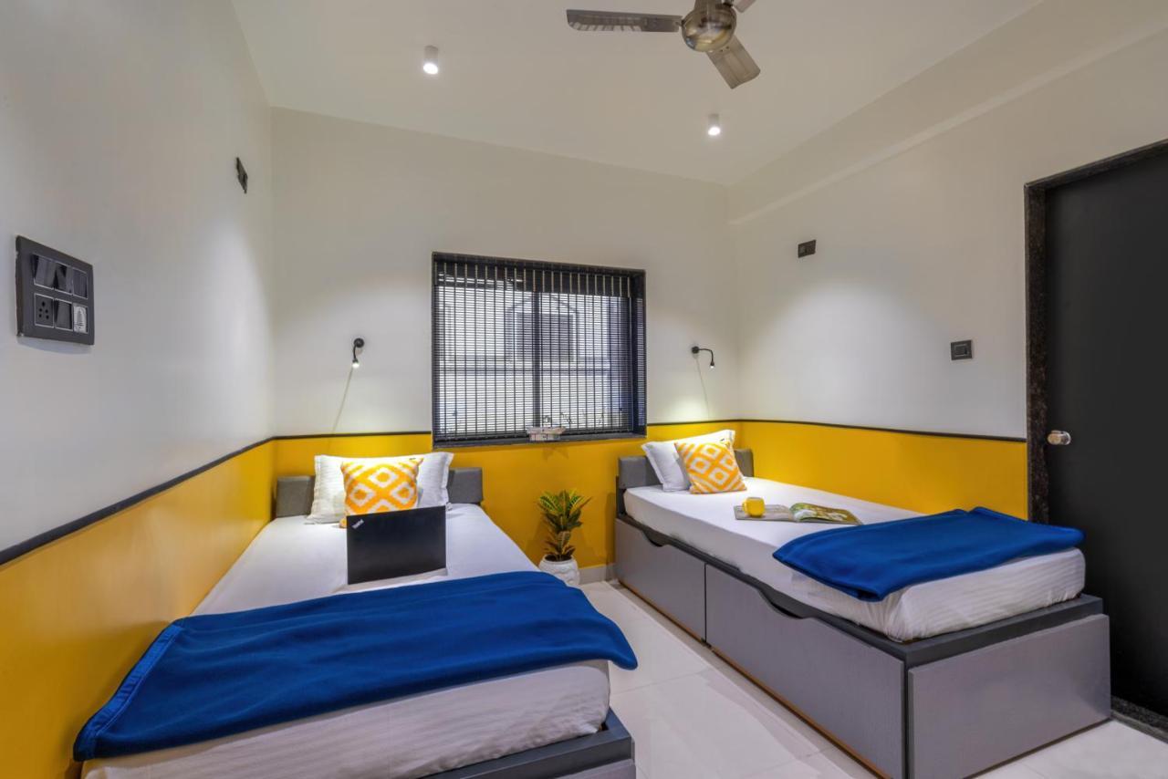 Coliwo Un - Viman Nagar Vandrarhem Pune Exteriör bild